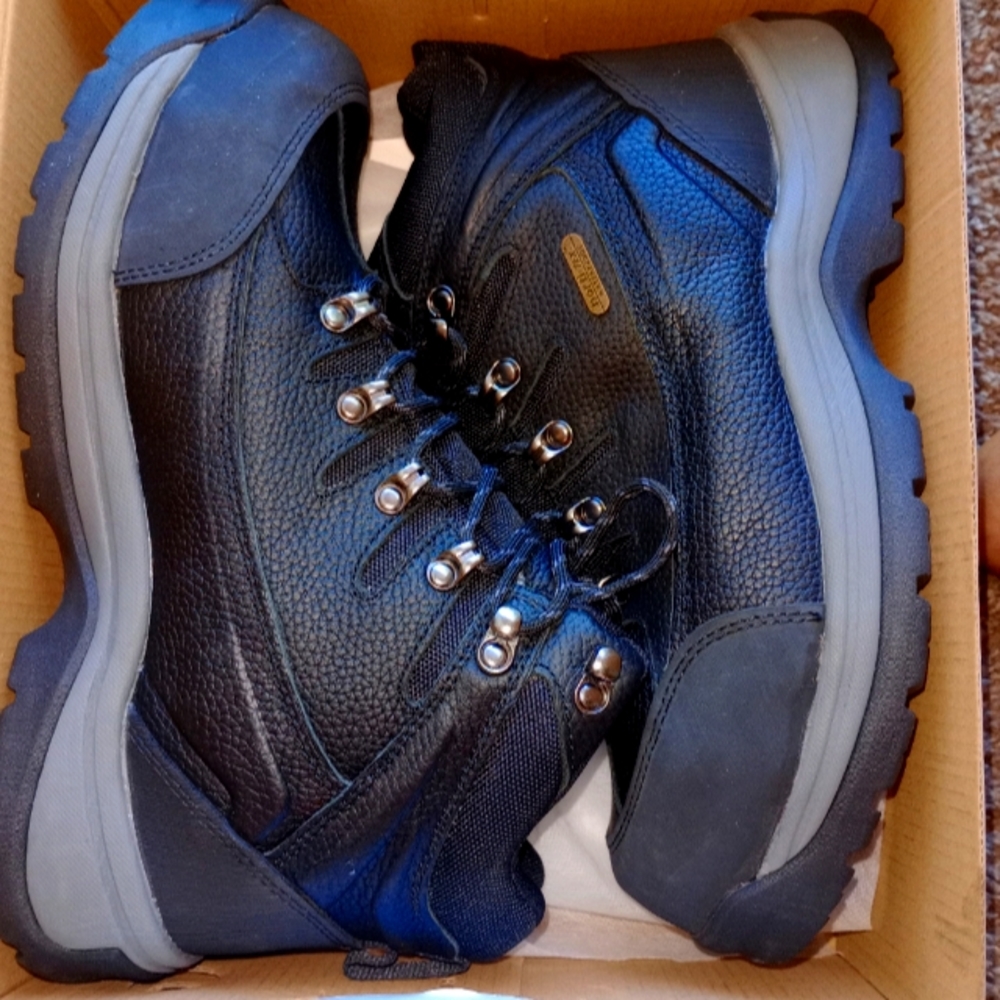 NORTIV8 HIKING / WORK STEEL TOE BOOTS